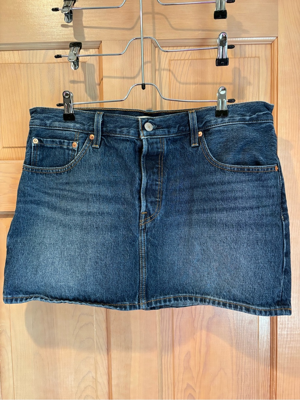 Levi's Dark Blue Denim Mini ICON Skirt SZ. 12 Button Fly